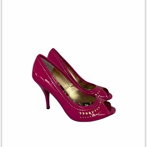 Betsey Johnson BARBIECORE HOT PINK peep toe pumps size 6